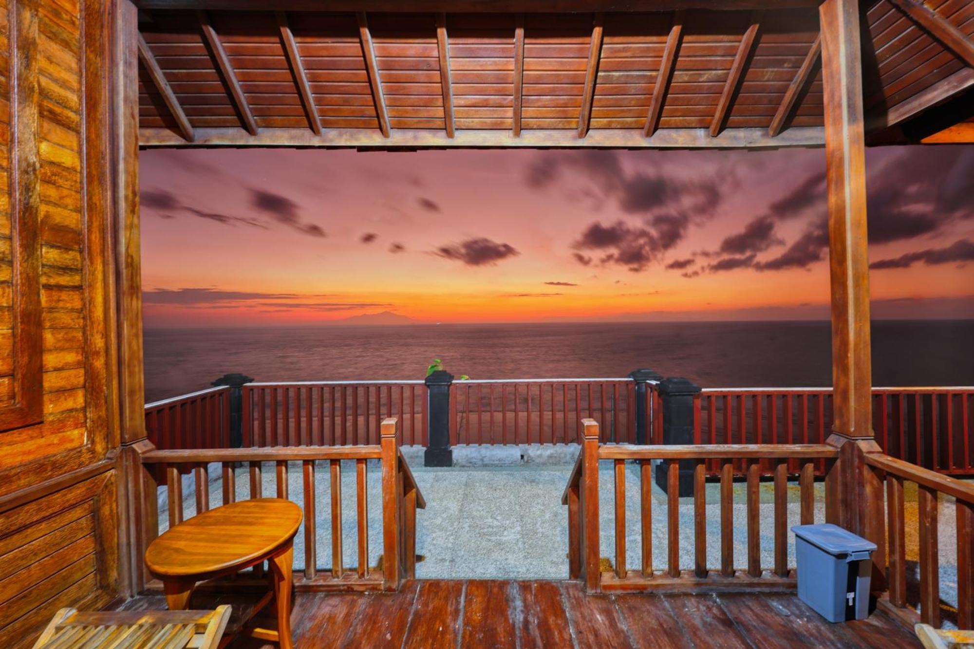 Manta Cottage Seaview Plus Batununggul Bagian luar foto